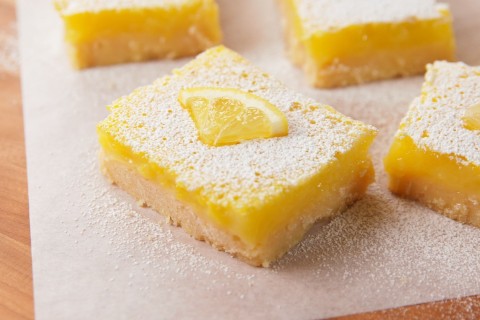 Легкие лимонные пирожные