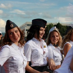 Девушки в униформе охраны 9