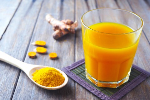 The health benefits of warm water with turmeric
