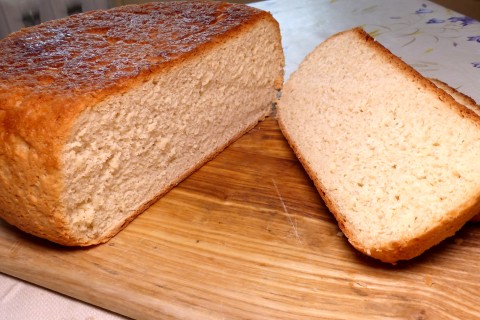 White bread in a slow cooker